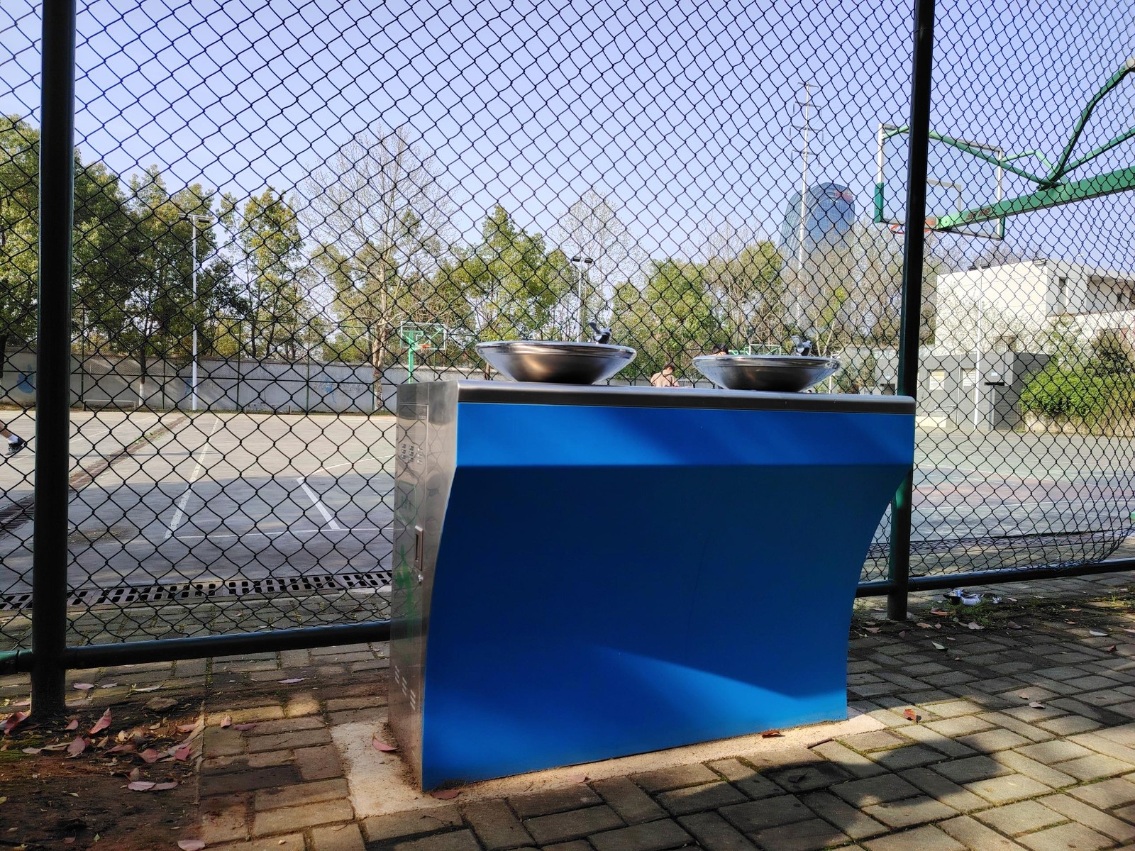 學校案例——愉升戶外飲水臺進駐武漢市交通學校